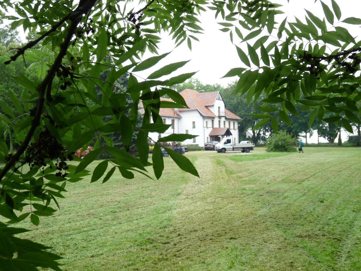 Dwor Komorowo Exterior photo